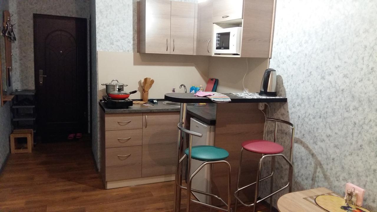 Gray-Orchid Apartment Kharkiv Exterior photo